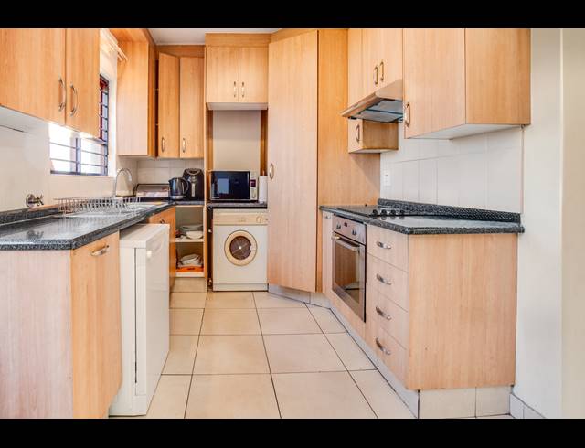 3 BEDROOM HOUSE FOR SALE IN DOUGLASDALE